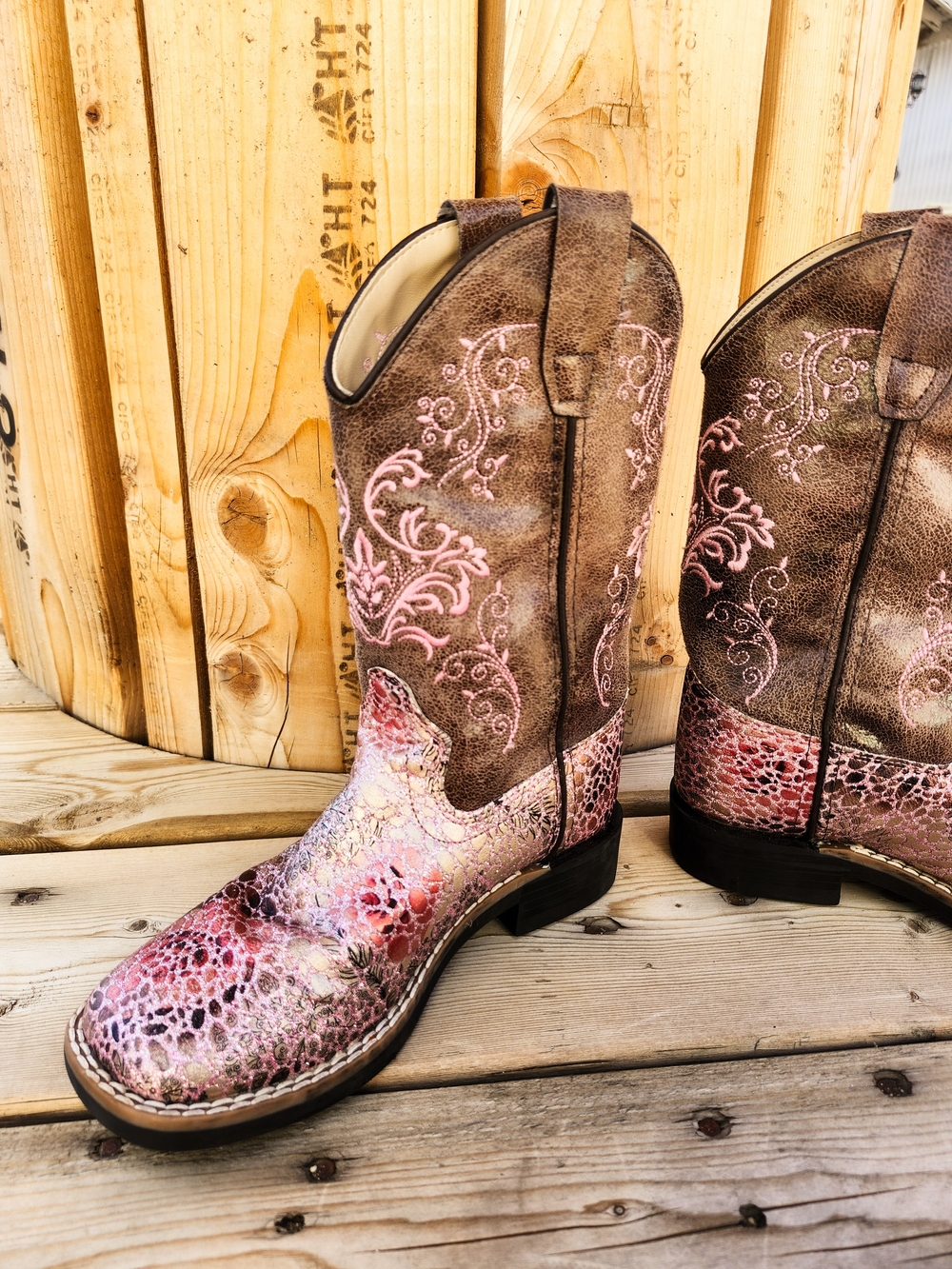 Old West Girls Pink Embroidered Western Cowboy Boots Size 1D Youth
